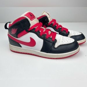 Nike Air Jordan 1 Mid PS Very Berry Black White Red 640734-016 Size 3Y